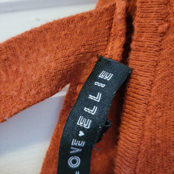 Rust V neck Sweater - Picture 5 of 5